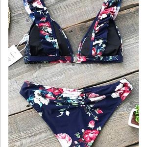 CUPSHE RUFFLED FLORAL BIKINI